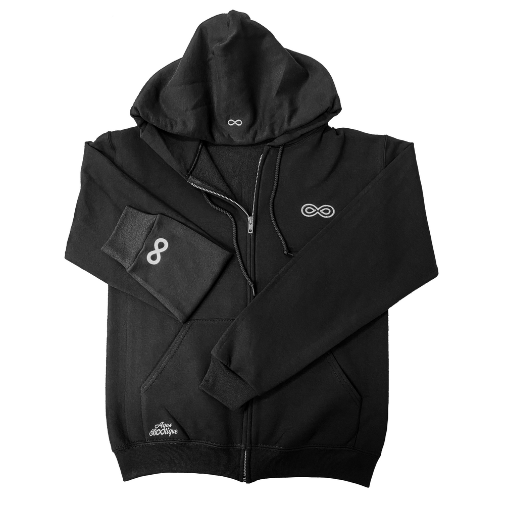 
                      
                        Sudadera con capucha y cremallera negra AYOS
                      
                    